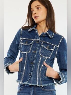 Forever 21 denim jacket sparkling rhinestone trim size Medium